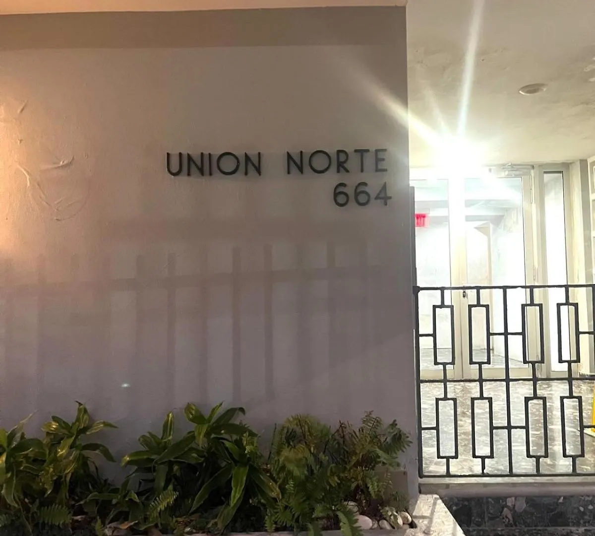 Walking Beach Distance Studio In Miramar San Juan Apartamento
